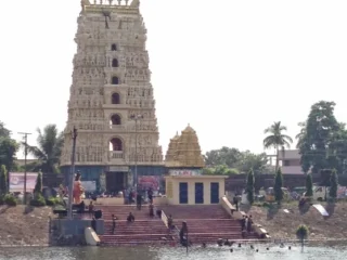 gopuram across tank