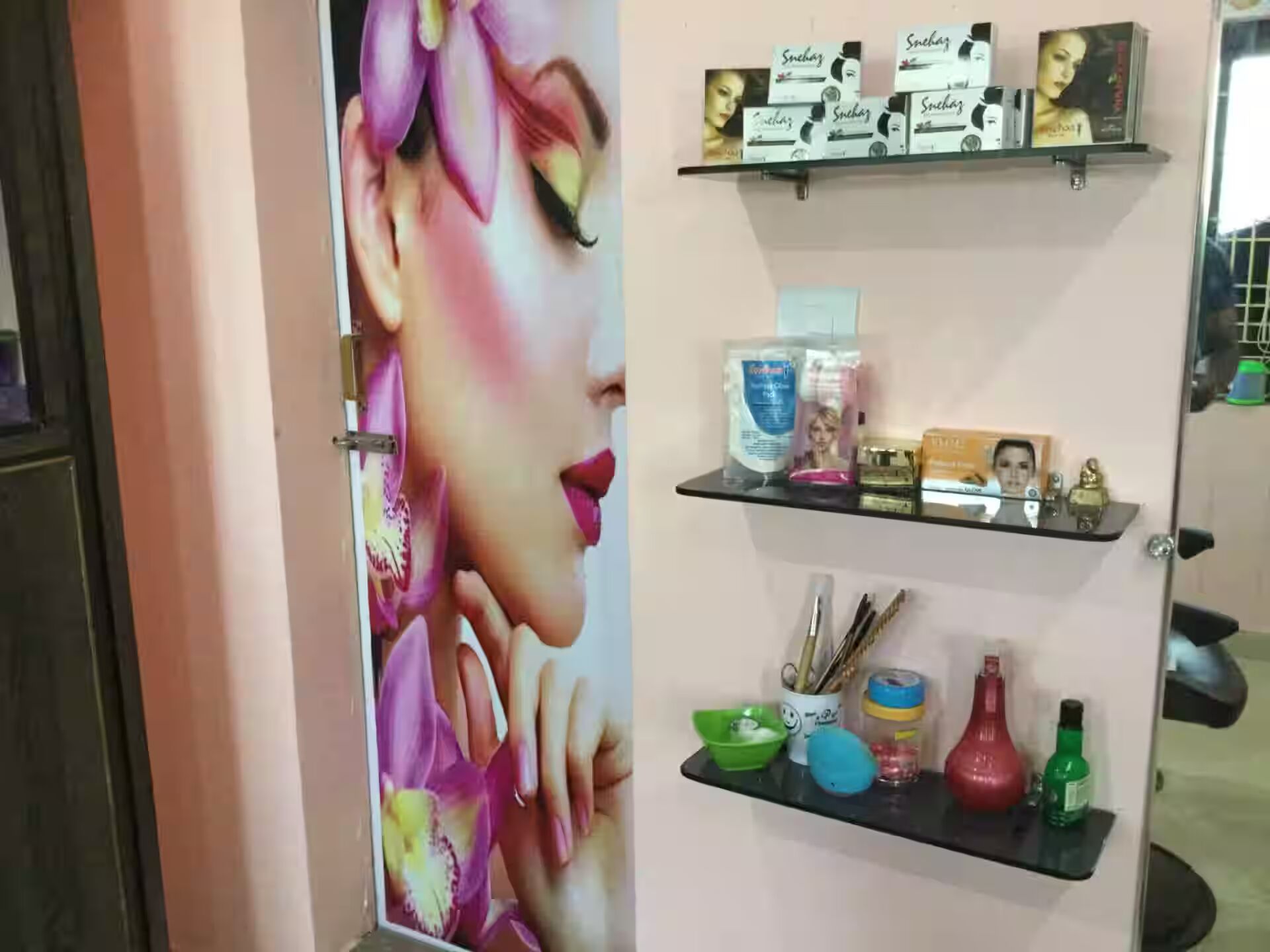 Pranavi Herbal Beauty Parlor